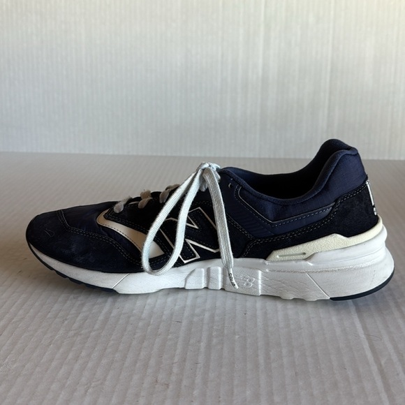 Figs New Balance 997H Limited Edition Sneakers - Picture 6 of 14
